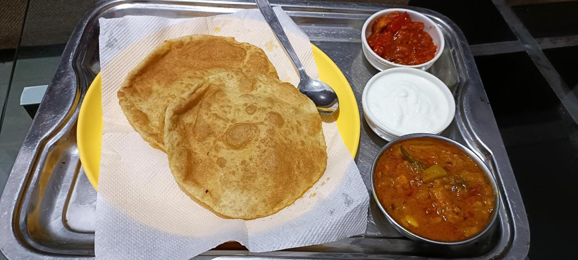 Hotel Triton Grand At Delhi Airport Нью-Дели Экстерьер фото